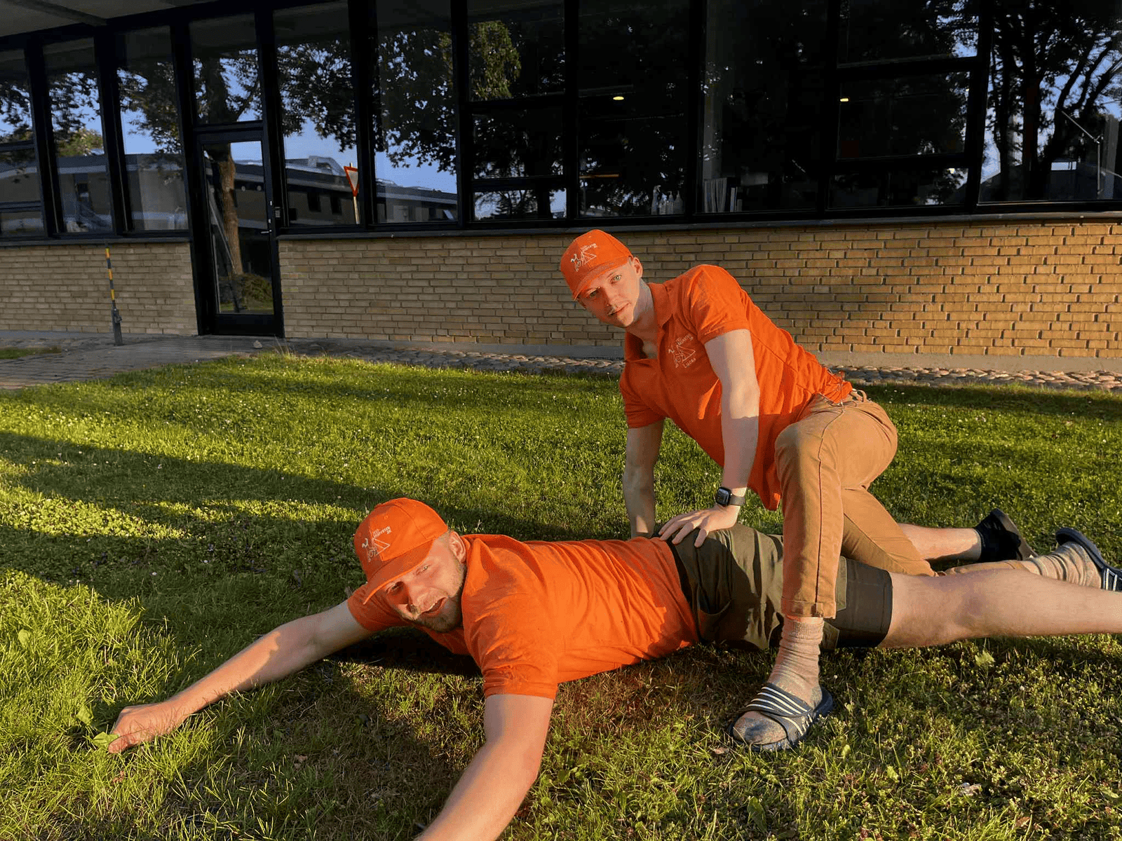 Teltekspertene i deres seje outfit 1